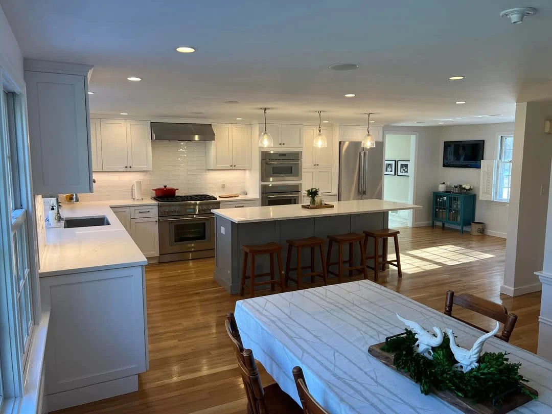 Full kitchen recessed and pendant lighting installation